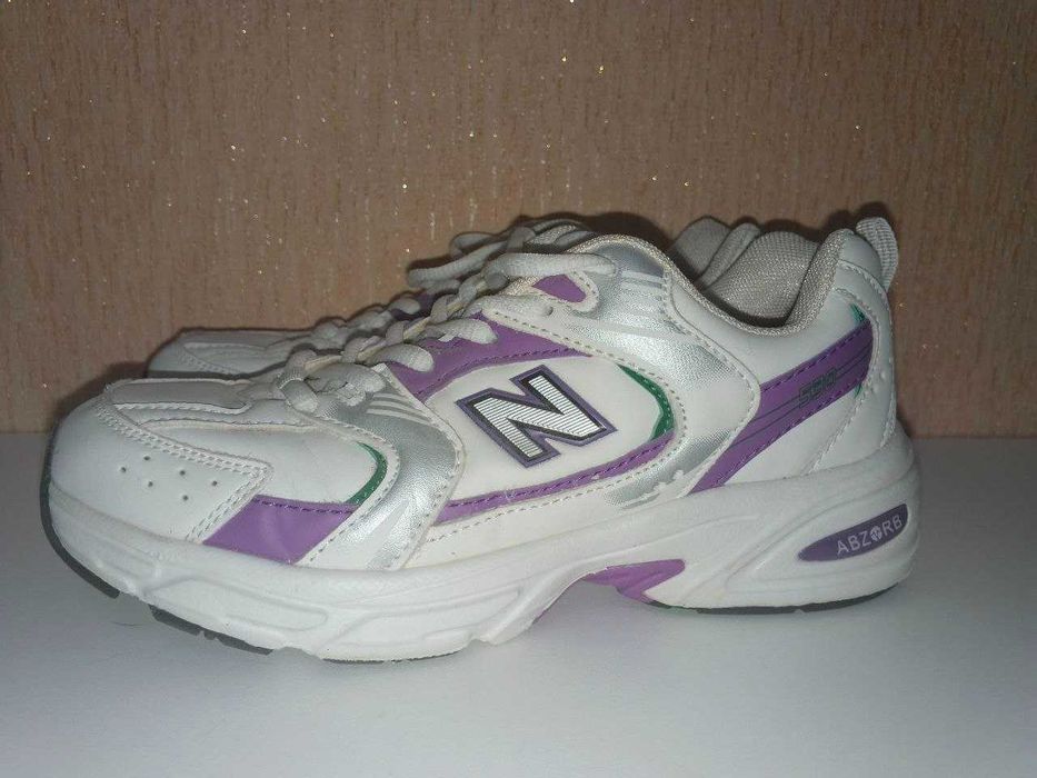 кроссовки "NEW BALANCE" женские. почти новые 37 размер