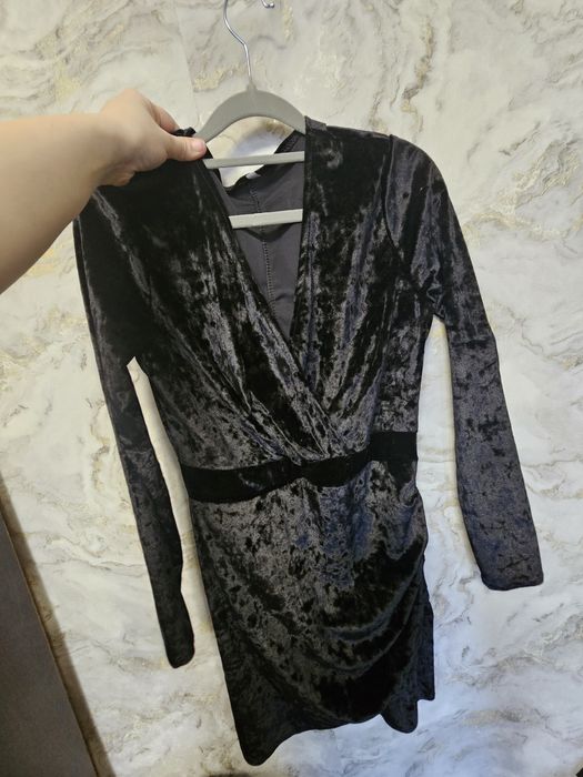 Продам платья от 3000 до 5000 тыс возможен торг!