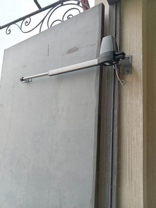 Установка автоматики на откатные и распашные ворота. POWERTECH. Roger.