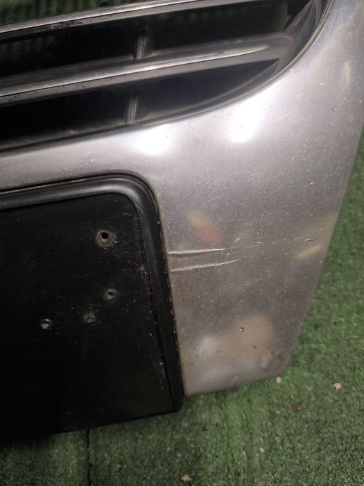 Grila bara fata  Grila centrala cu emblema Vw Passat B6