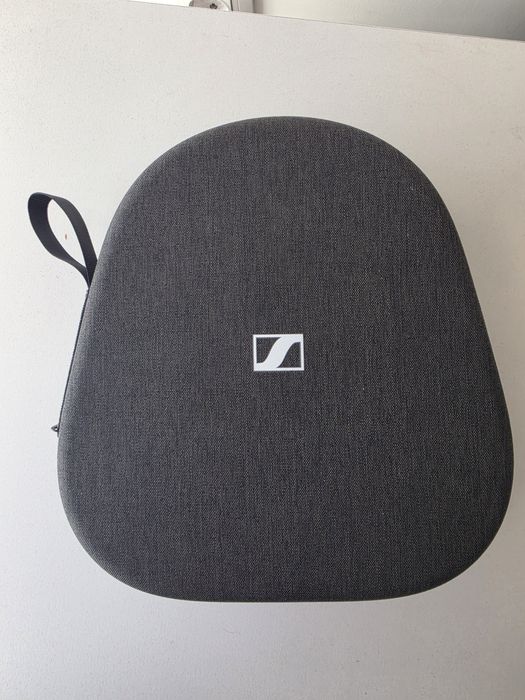 Слушалки Sennheiser Momentum 4