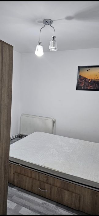 Închiriez apartament 2 camere str.Oituz