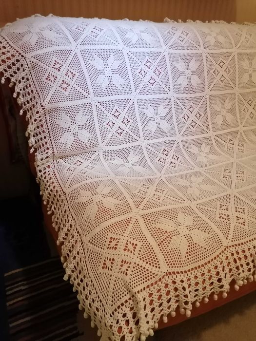 Покривка плетена