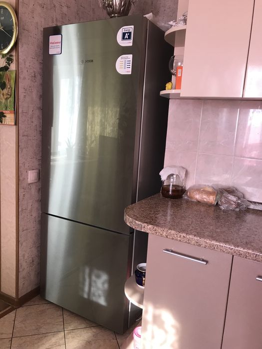 Холодильник двухкамерный