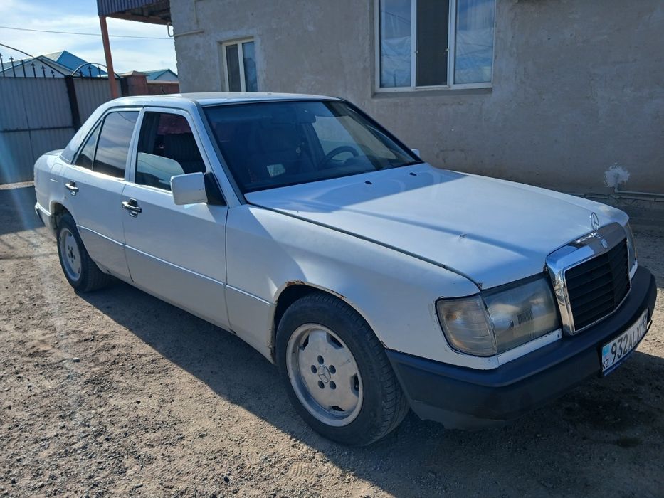 Мерседес Бенз W124