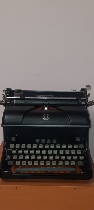Mașină de scris Torpedo 1952 impecabilă