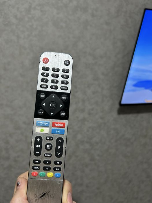 Телевизор Yasin 95x55 см