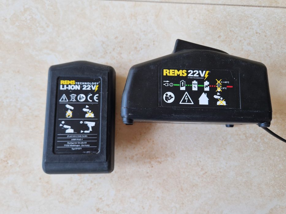 Rems 22 V - incarcator si acumulator