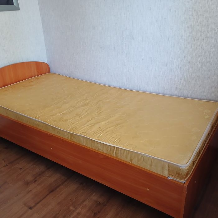 Кровать, 1,5 спальная.