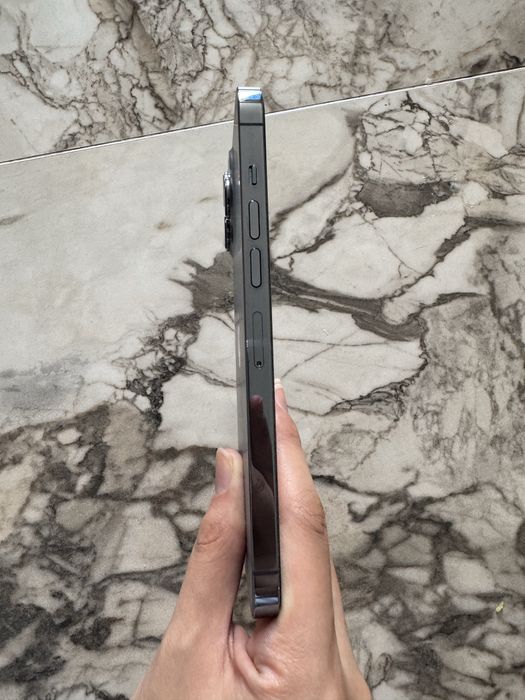 Продам IPhone 13 Pro Max