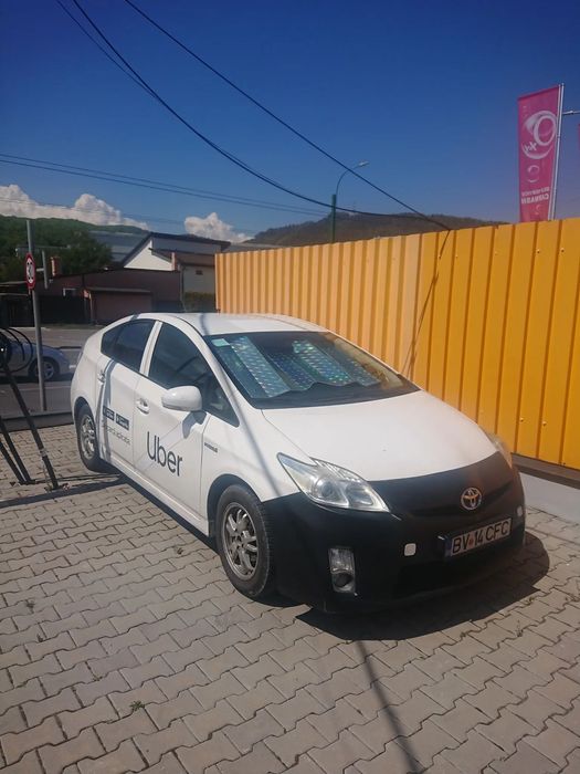 Toyota Prius motor refacut, 2012, stare buna, caseta directie schimbata