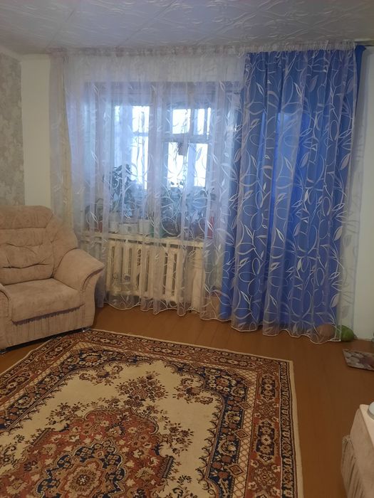 Тюль  б/у готовая с крючками