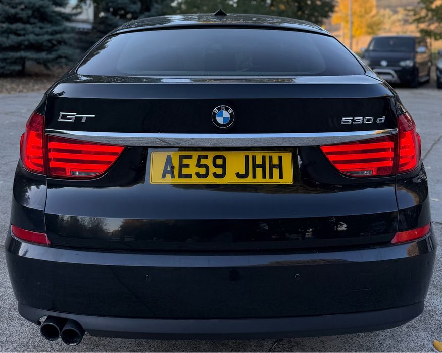 BMW 5 Series 2010 — imagine 5