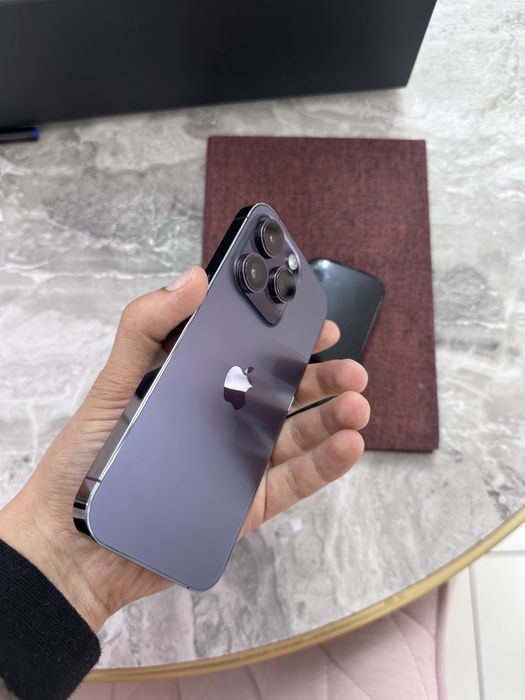 Iphone 14 pro Purple