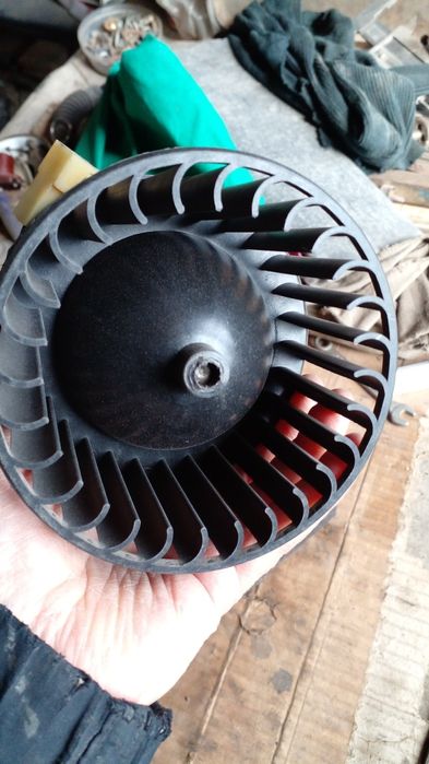 Продам моторчик передней печки