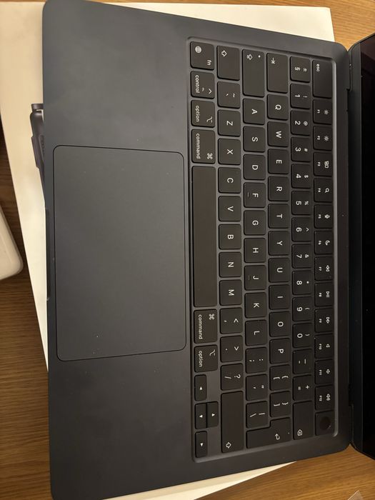 Laptop APPLE MacBook Air 13