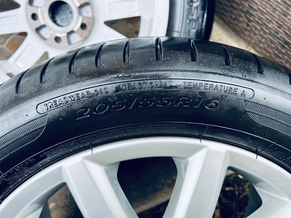 Jante aliaj R16 VW cu anvelope Dunlop 205/55 R16