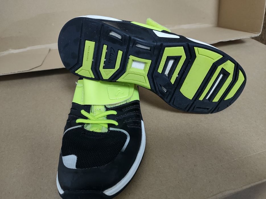 Încălțăminte pentru băieți, mărimea 31