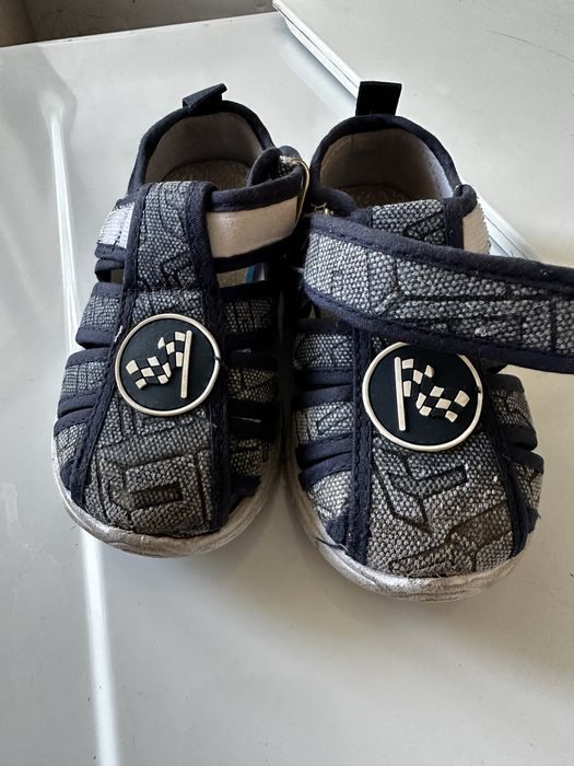 Сандали детские