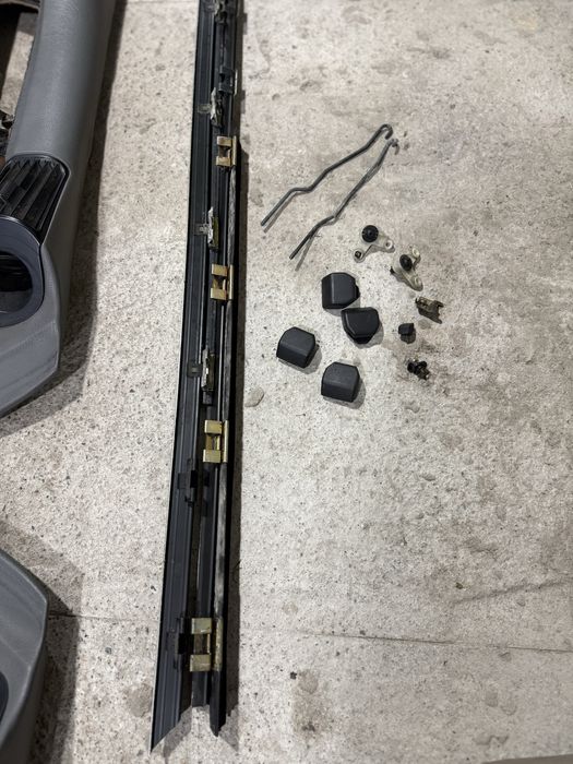 Обшивки Кожа со Шторками на BMW e34