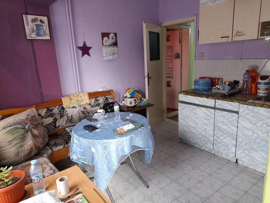 Продава се Двустаен апартамент в Шумен, 2-ри корпус - 58 кв.м за 1587 €/кв.м - Снимка #4