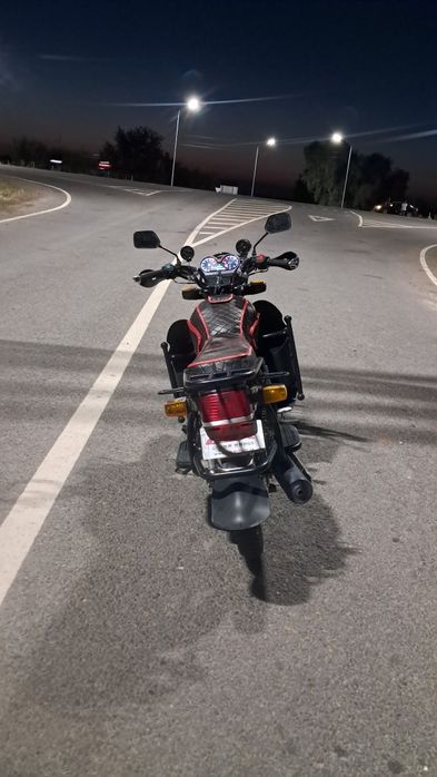 GSX 200 сс на ходу