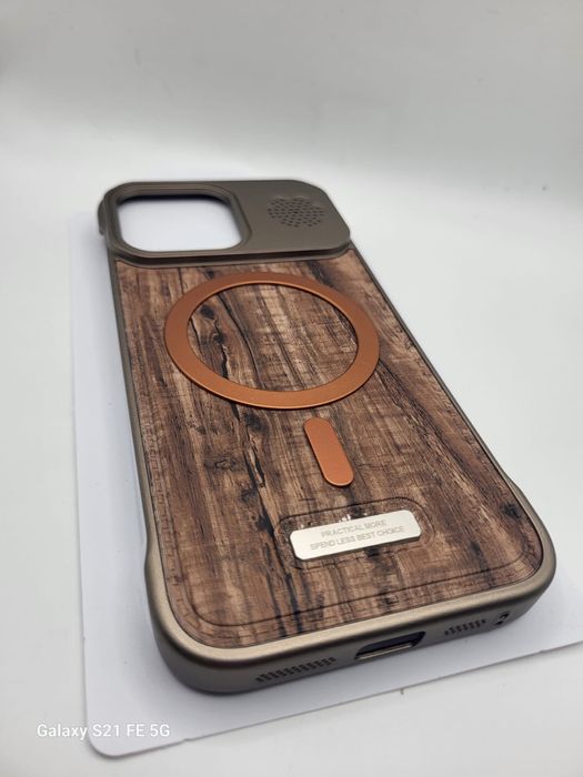 Чехол на Айфон 15 и 16 про макс