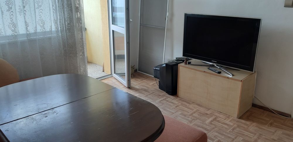 Дава се под наем Двустаен апартамент в Хасково, Орфей - 68 кв.м за 178.5 € - Снимка #2