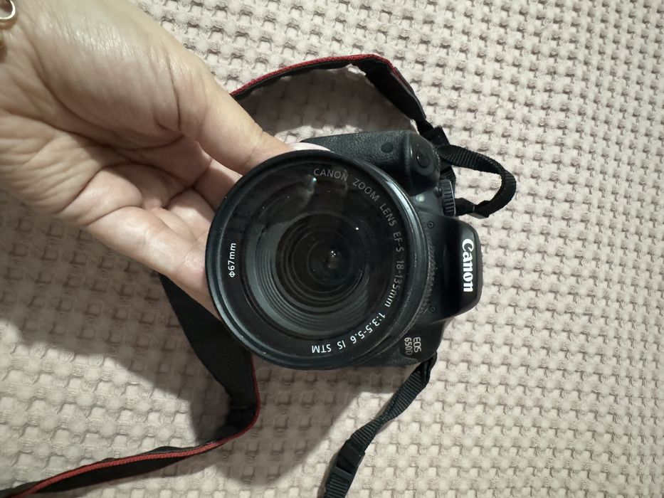 Фотоаппарат Canon 650