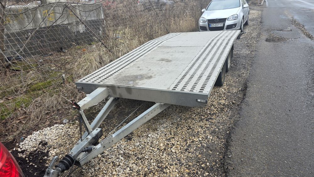 Inchiriez Platforma auto