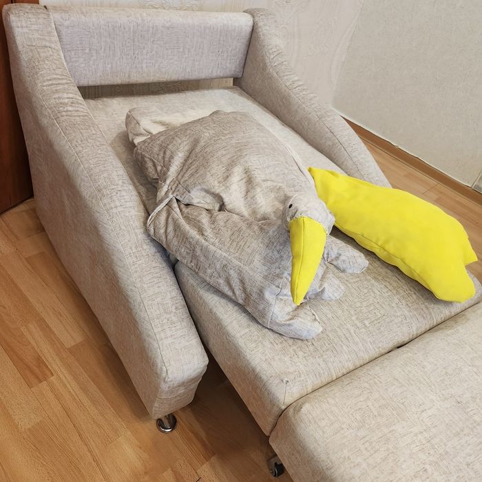 Продам кресло кравать и диван