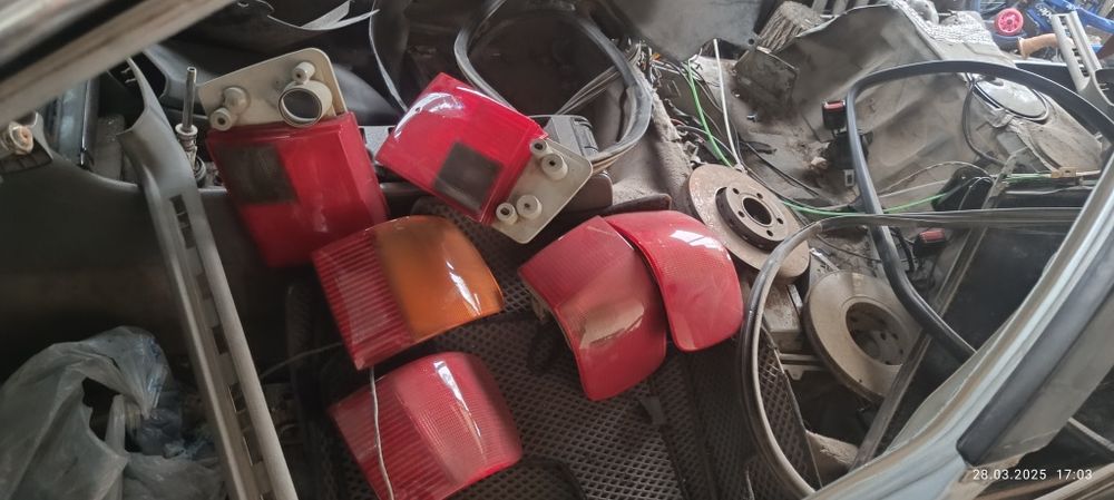 Продам запчасти Ауди а6 с4 универсал