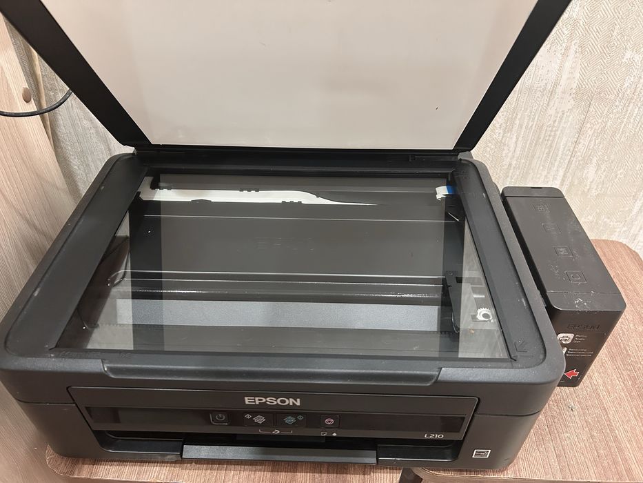 Продам принтер EPSON