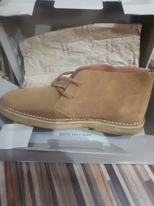 Ботинки                         .