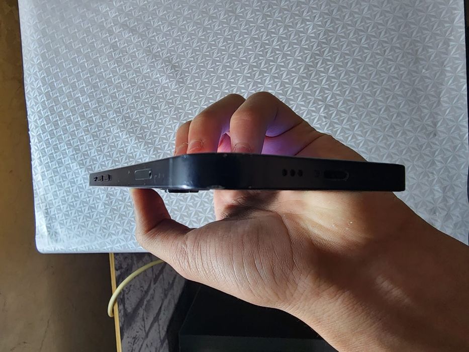 АЙФОН 13 с коробкой