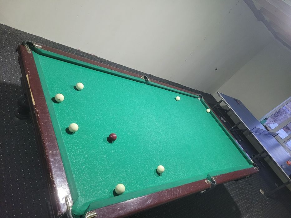 Bilyard stol sotiladi