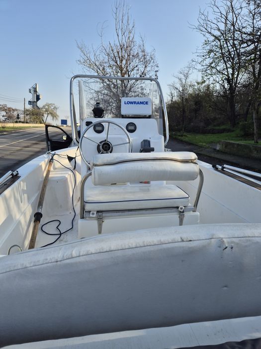 Vand barca cu motor 115cp