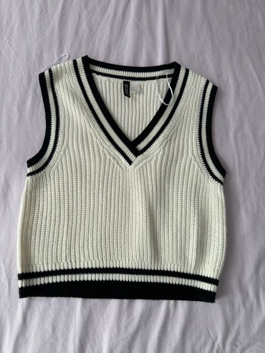 Бял пуловер от H&M