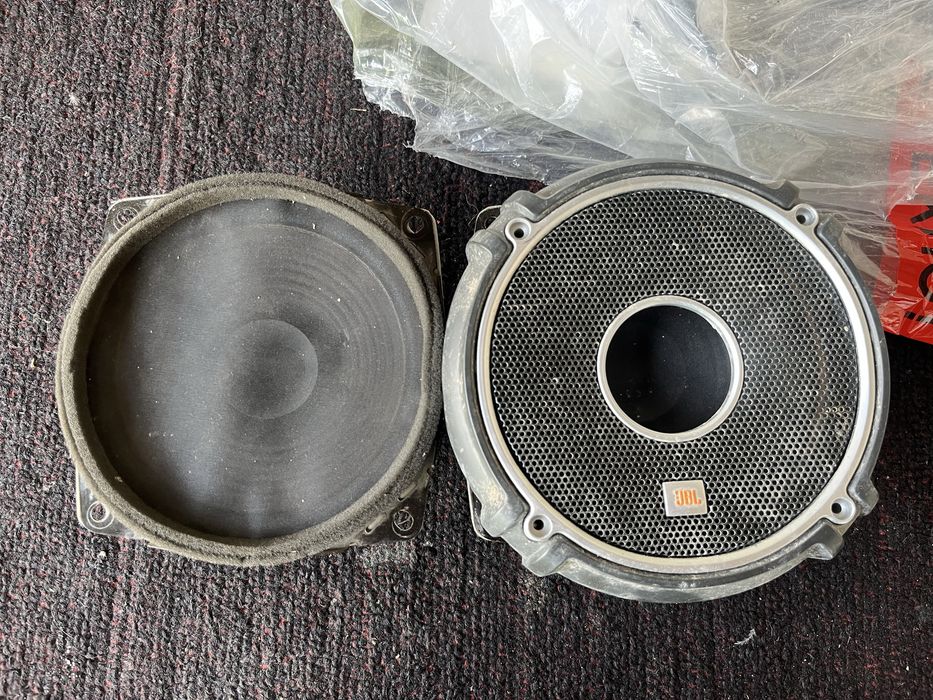 Колонки JBL Хорошего квчество