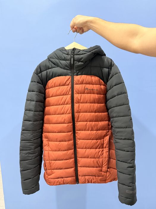 Продам оригинал ветровку