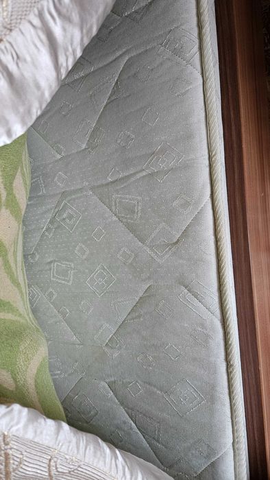 Двухэтажная кровать