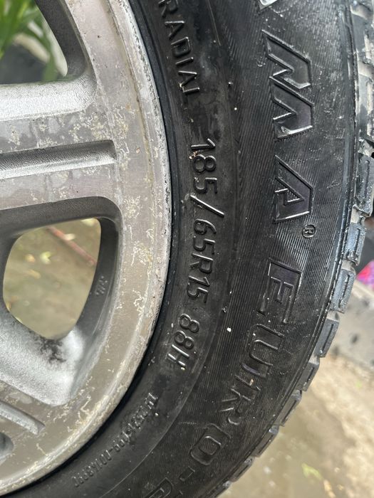 продам запаску ипсум