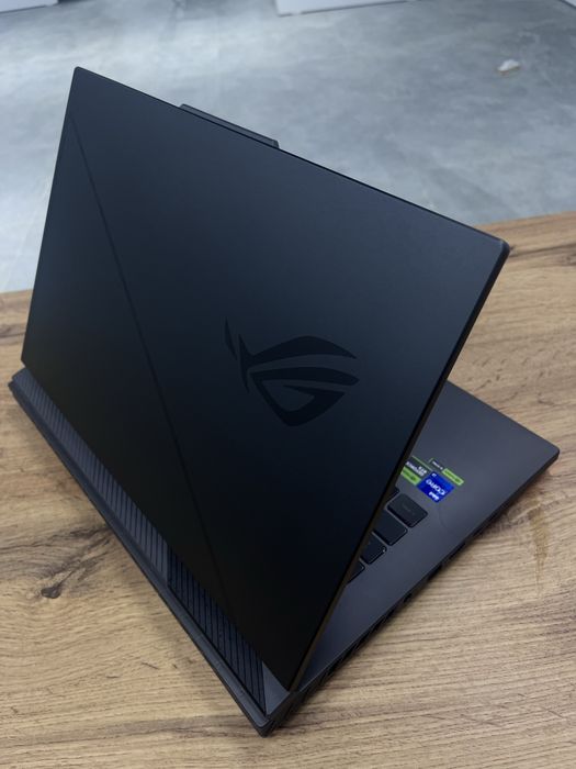 Игровой ноутбук ASUS ROG STRIX