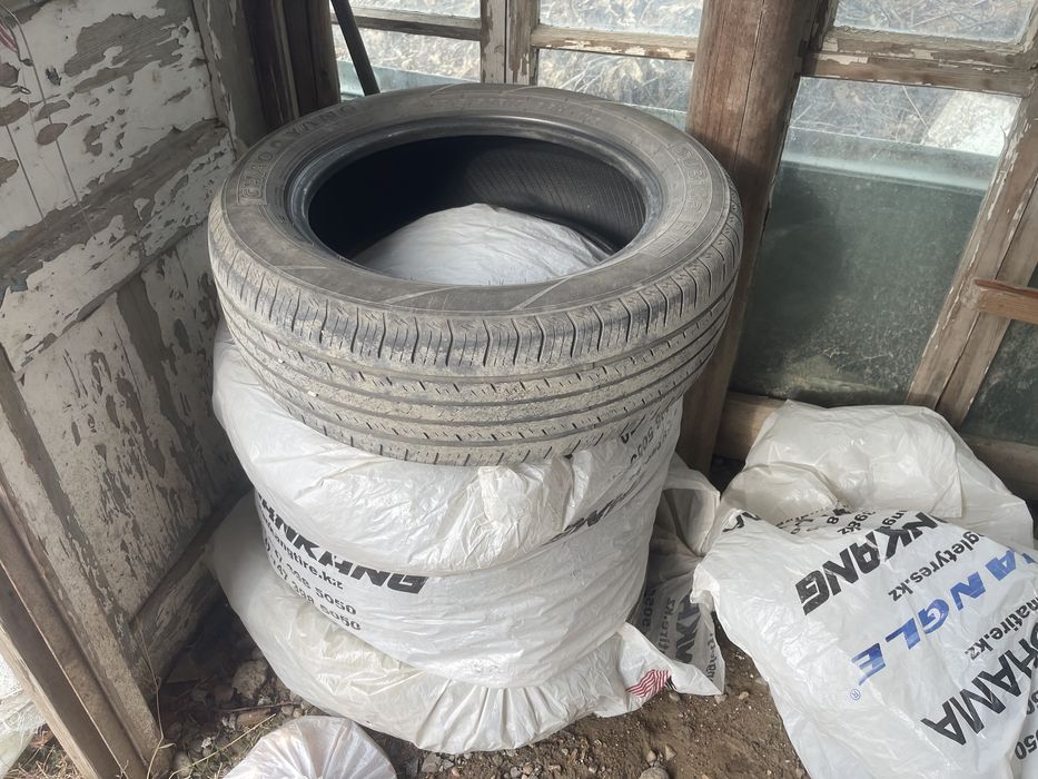Шины летние 4 комплкета в хорошем состояни