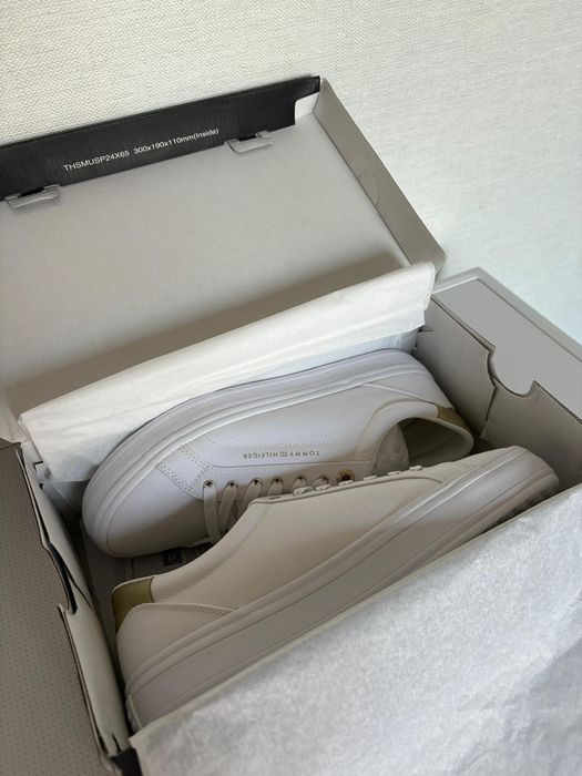 Tommy hilfiger кеды