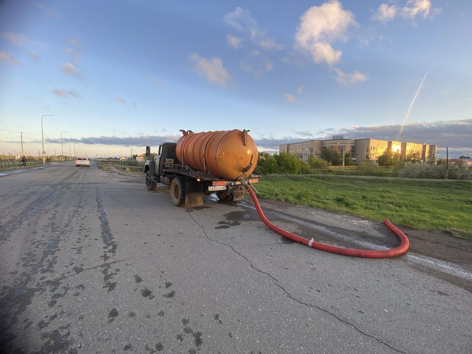 Ассенизатор зил 130