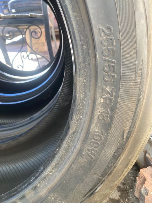 Продам,резину . Недорого.