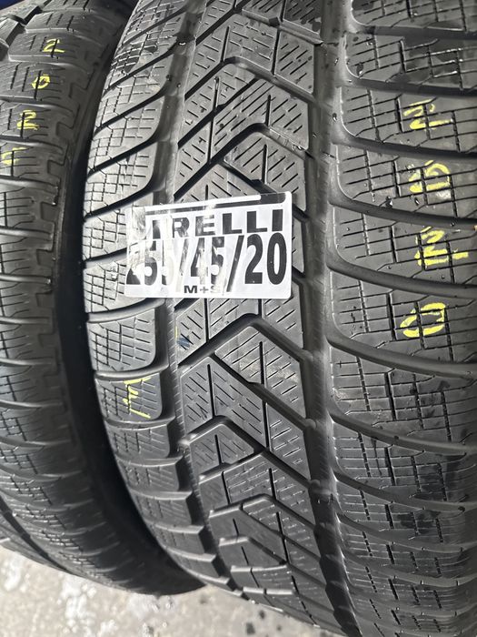 255/45/20 Pirelli