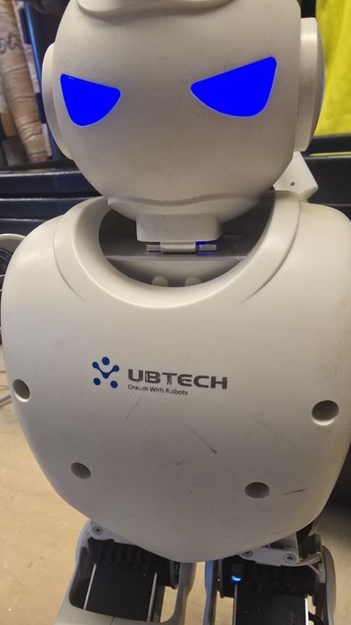 Ubtech  Alpha робот играчка