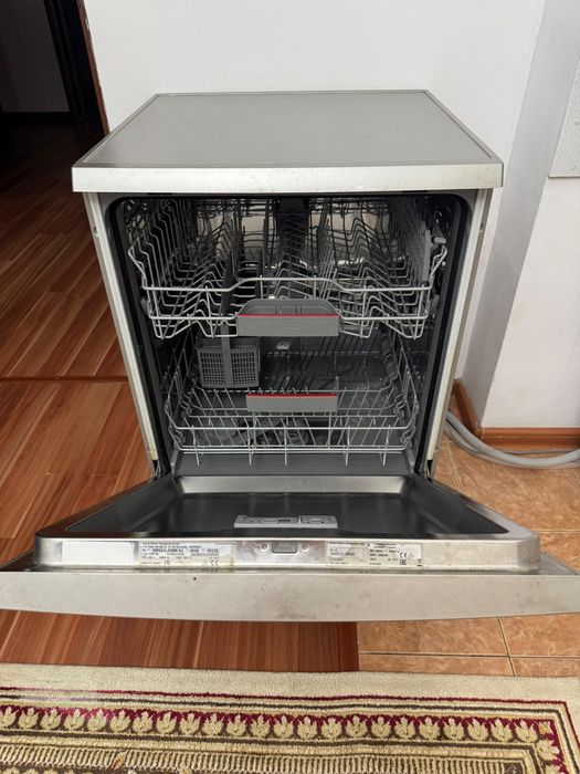 Мебель для зала тумбочка стул шкаф